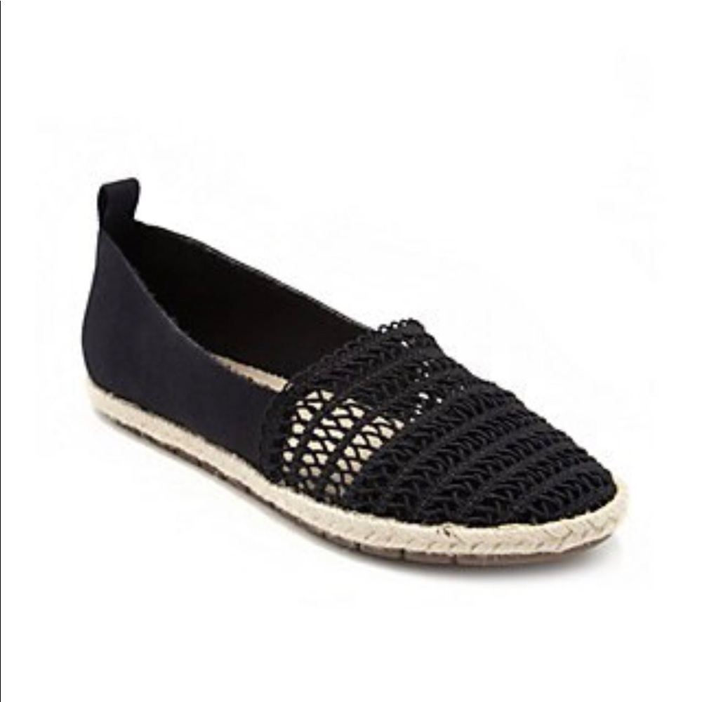 [London Fog] flats